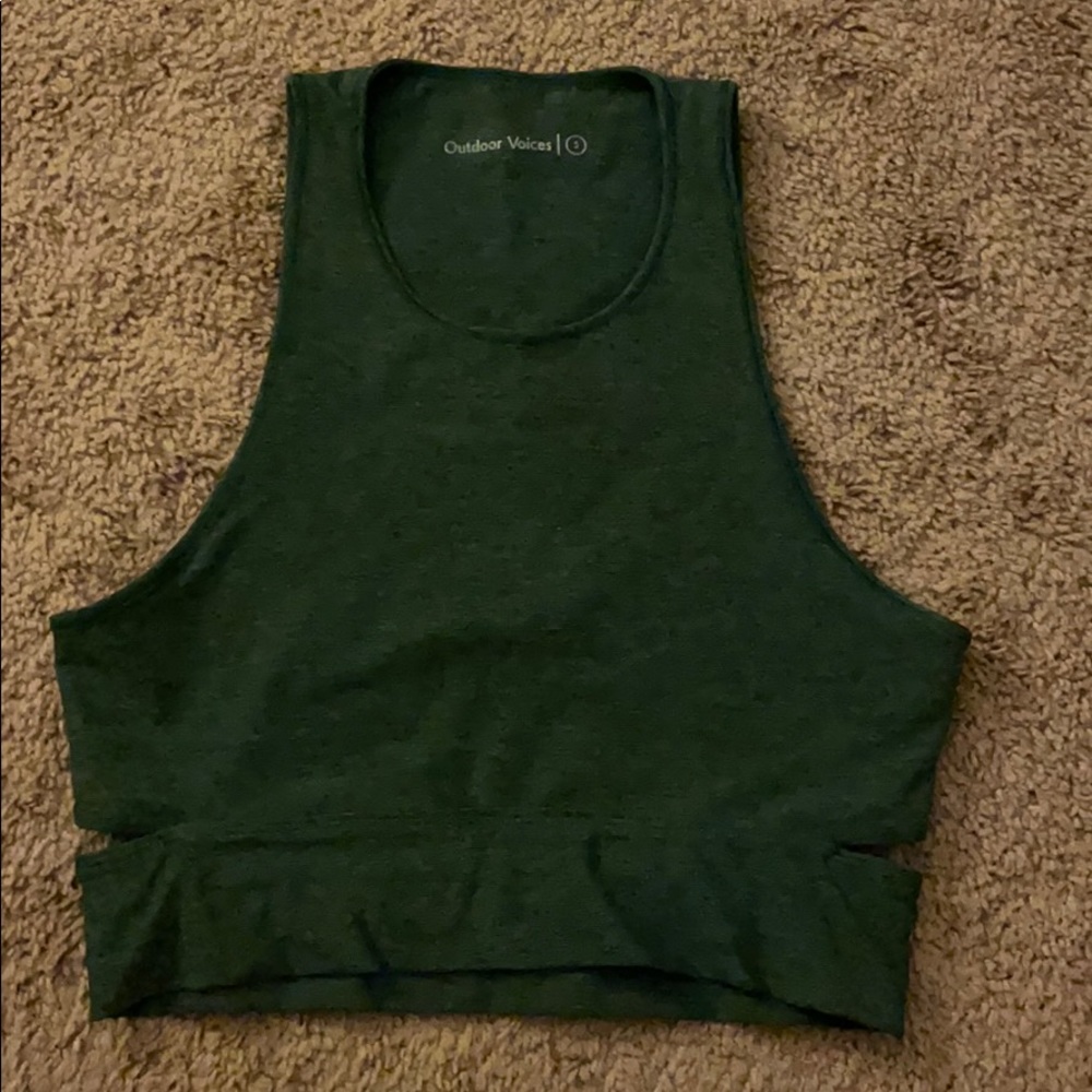 Outdoor Voices Slashback Crop size SMALL